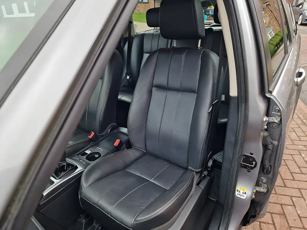 Used 2013 Land Rover Freelander 2 Xs Grey - Interior and Exterior details 11
