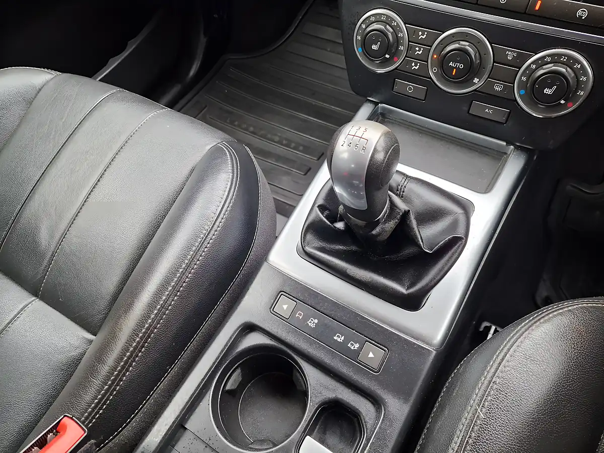 Used 2013 Land Rover Freelander 2 Xs Grey - Interior and Exterior details 14