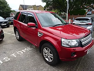 Used 2013 Land Rover Freelander 2 Xs Red - Interior and Exterior details 11
