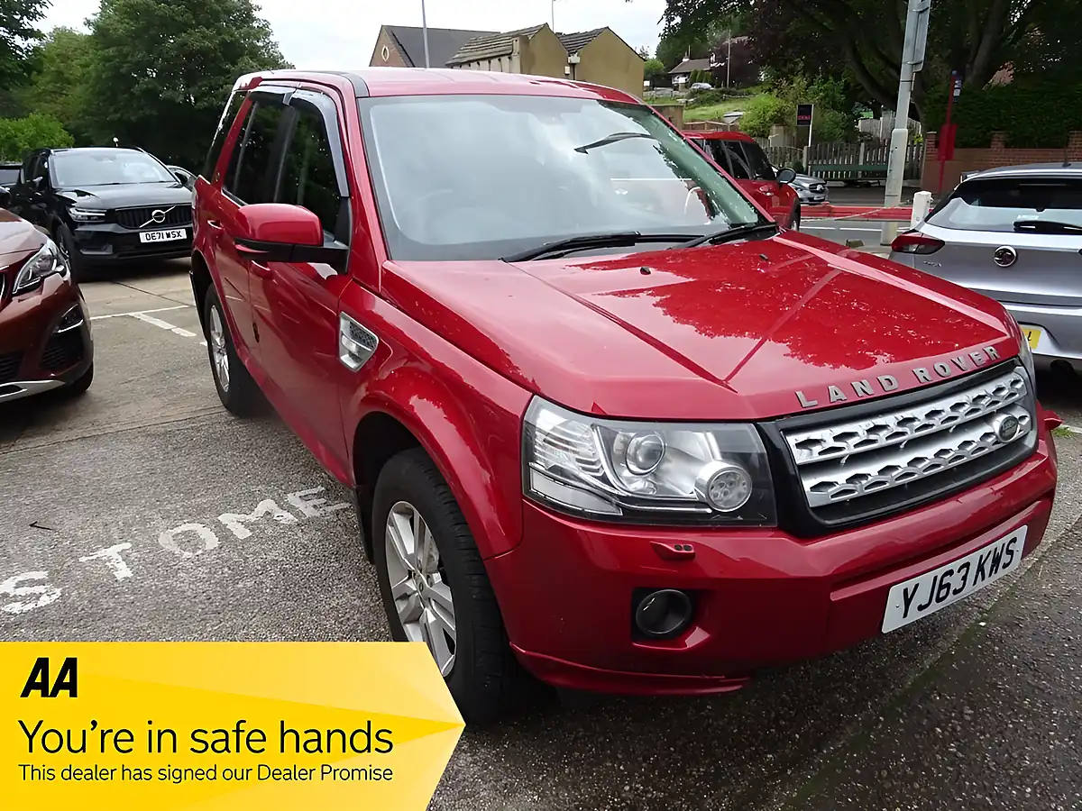 Used 2013 Land Rover Freelander 2 Xs Red - Interior and Exterior details 3