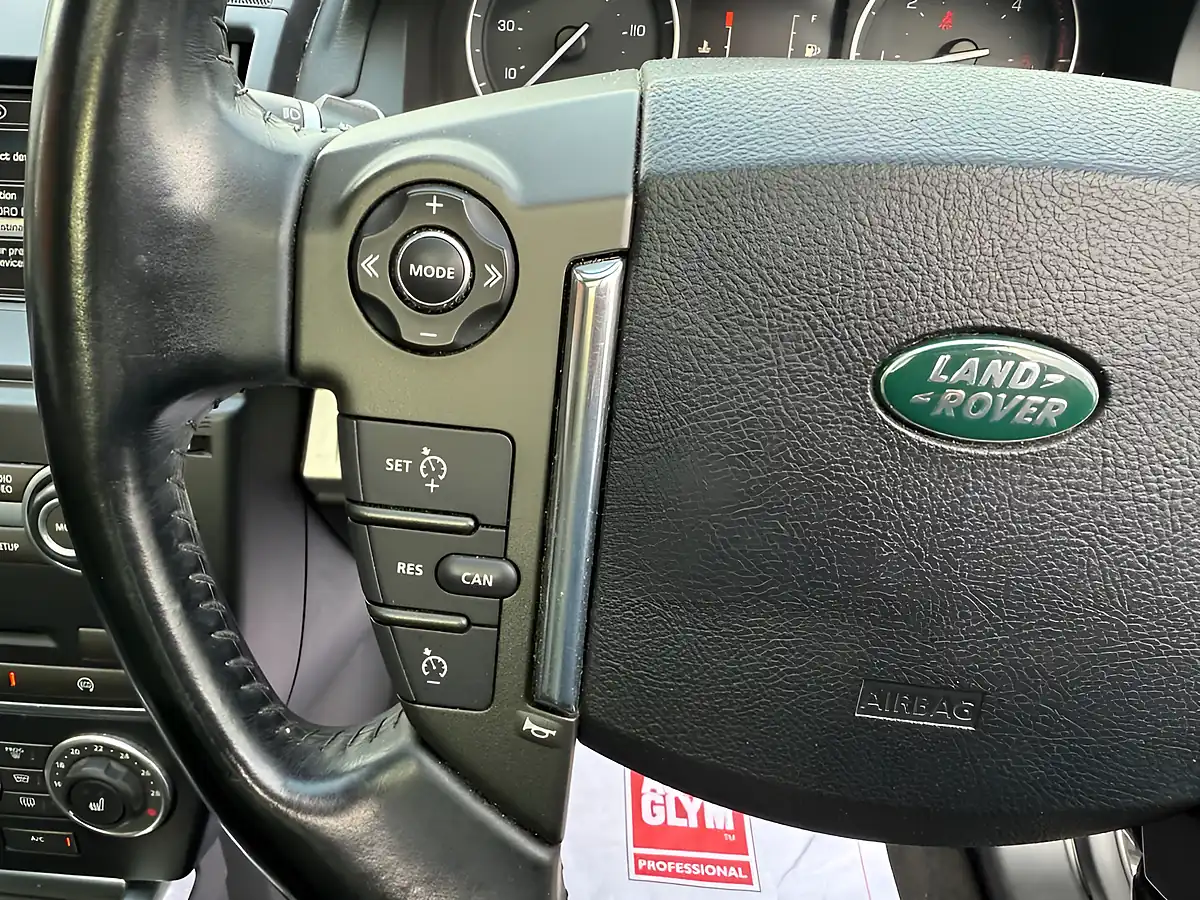 Used 2013 Land Rover Freelander 2 Xs White - Interior and Exterior details 12