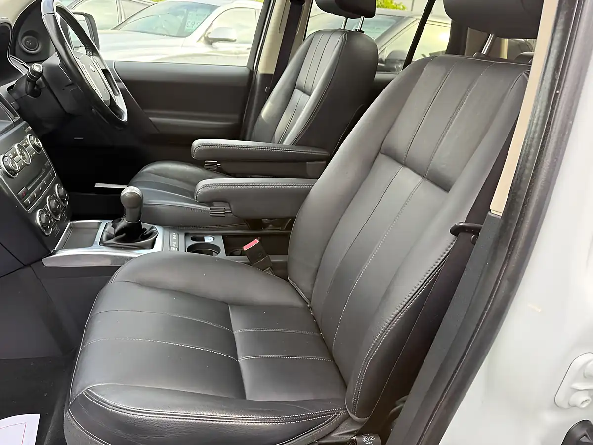 Used 2013 Land Rover Freelander 2 Xs White - Interior and Exterior details 17