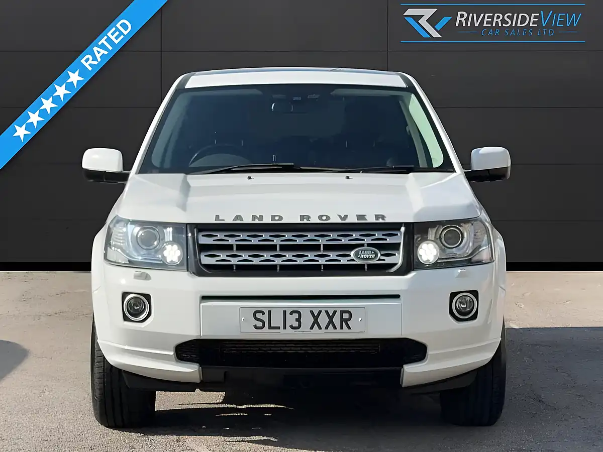 Used 2013 Land Rover Freelander 2 Xs White - Interior and Exterior details 3