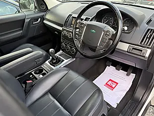 Used 2013 Land Rover Freelander 2 Xs White - Interior and Exterior details 7