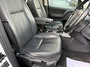 Used 2013 Land Rover Freelander 2 Xs White - Interior and Exterior details 9