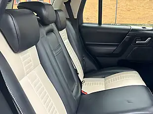 Used 2013 Land Rover Freelander Dynamic Santorini Black - Interior and Exterior details 15