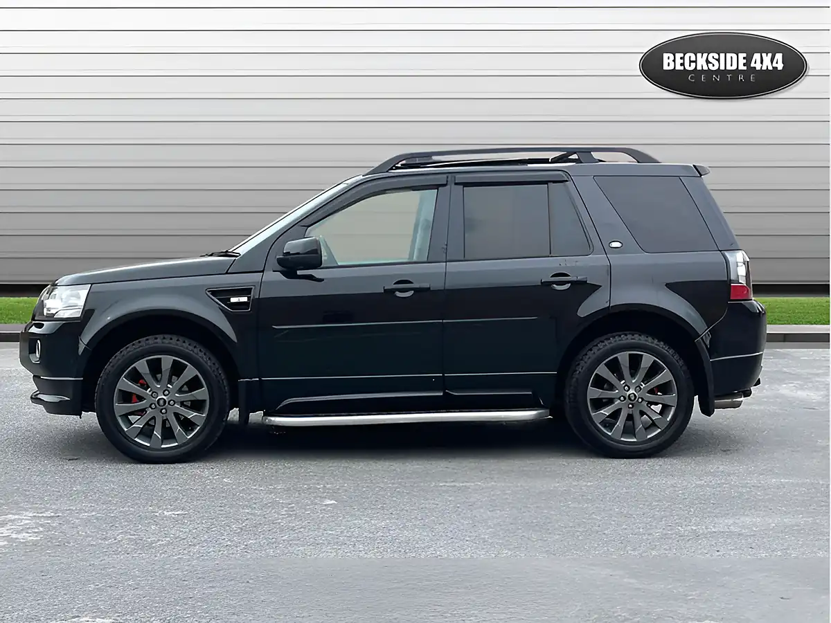 Used 2013 Land Rover Freelander Dynamic Santorini Black - Interior and Exterior details 6
