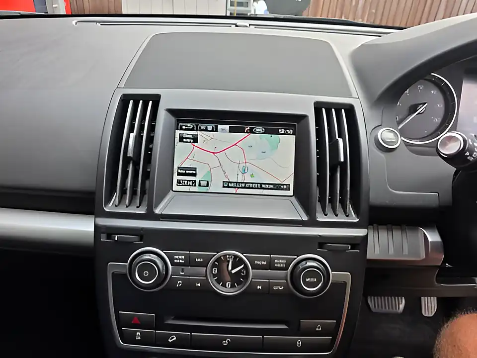 Used 2013 Land Rover Freelander Xs Black - Interior and Exterior details 15