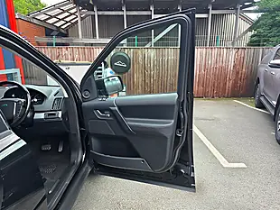 Used 2013 Land Rover Freelander Xs Black - Interior and Exterior details 16