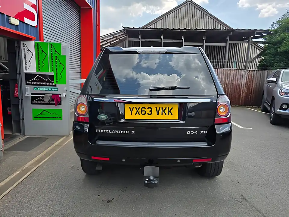 Used 2013 Land Rover Freelander Xs Black - Interior and Exterior details 7