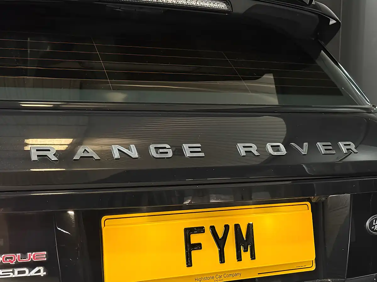 Used 2013 Land Rover Range Rover Evoque Dynamic Black - Interior and Exterior details 12
