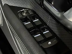 Used 2013 Land Rover Range Rover Evoque Dynamic Black - Interior and Exterior details 15