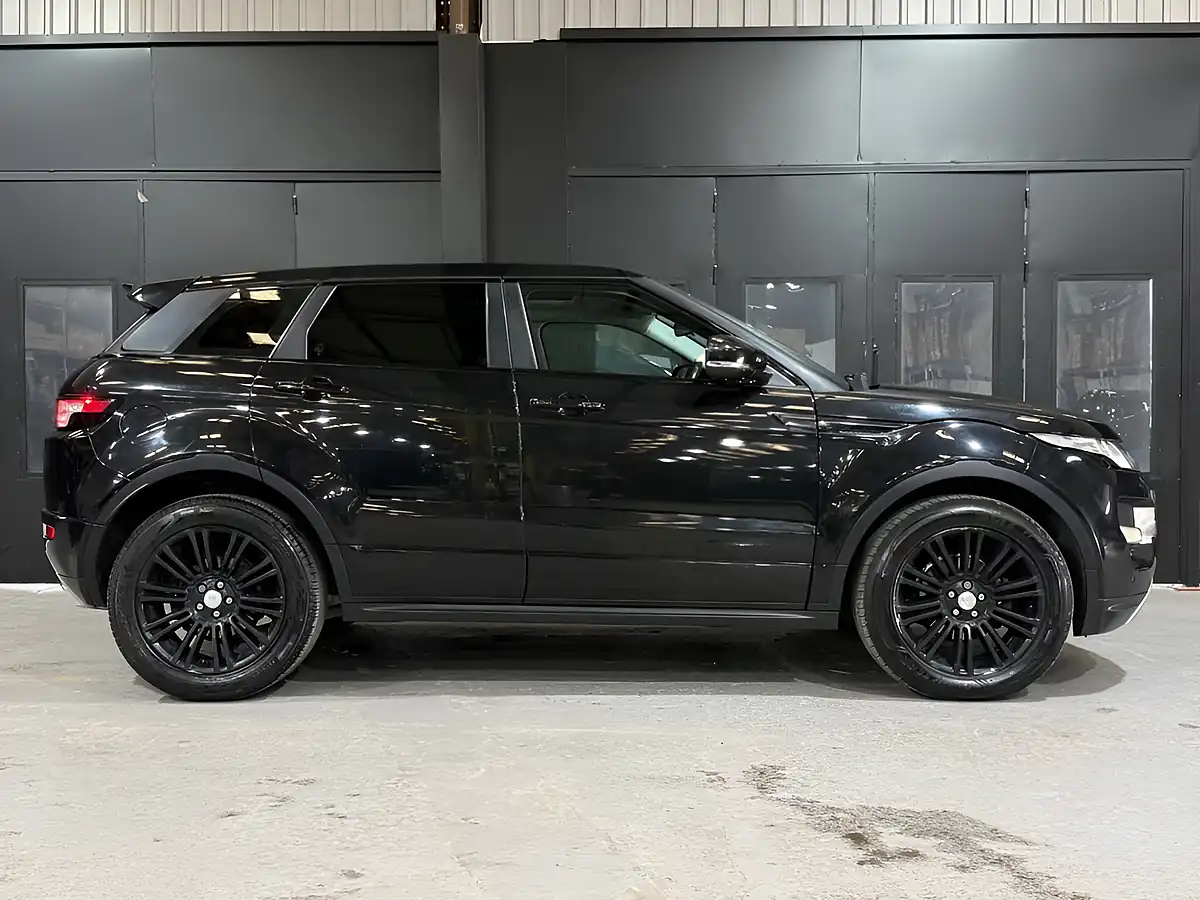 Used 2013 Land Rover Range Rover Evoque Dynamic Black - Interior and Exterior details 4