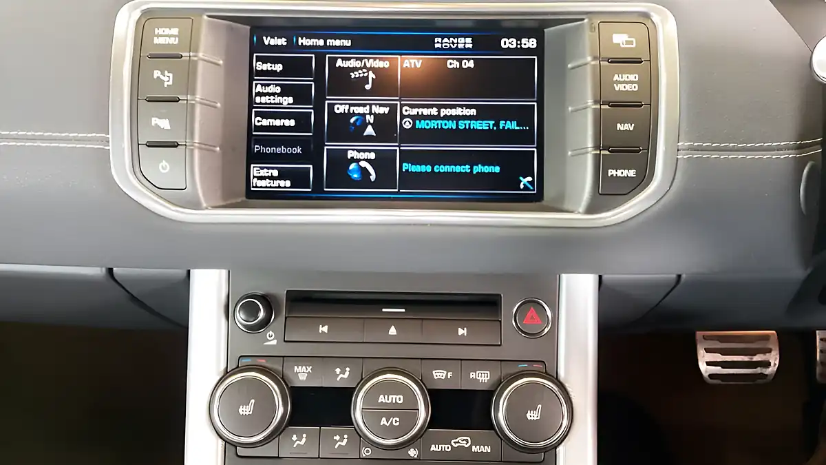 Used 2013 Land Rover Range Rover Evoque Dynamic Black - Interior and Exterior details 7