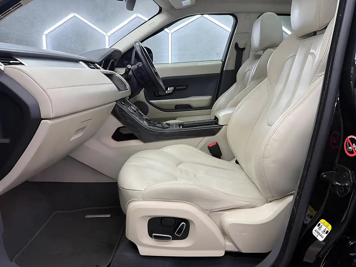 Used 2013 Land Rover Range Rover Evoque Dynamic Black - Interior and Exterior details 13