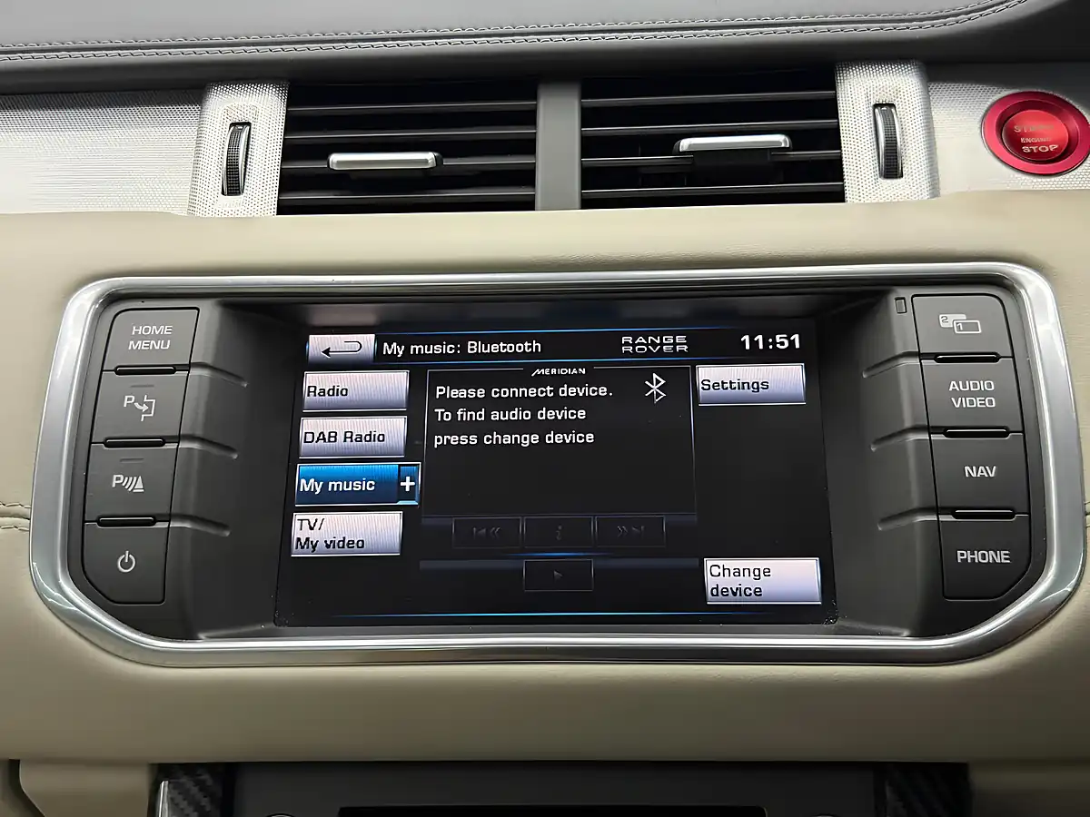 Used 2013 Land Rover Range Rover Evoque Dynamic Black - Interior and Exterior details 17