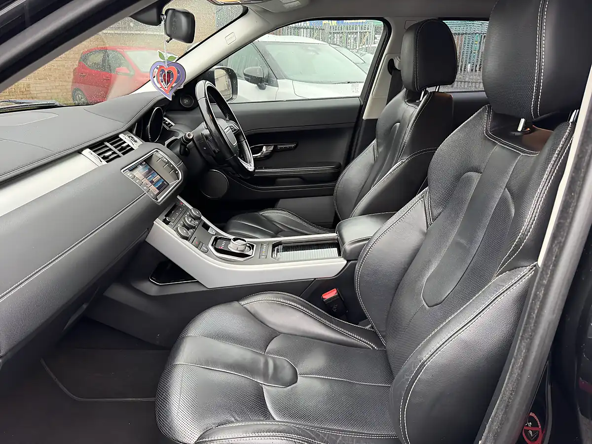 Used 2013 Land Rover Range Rover Evoque Dynamic Black - Interior and Exterior details 13