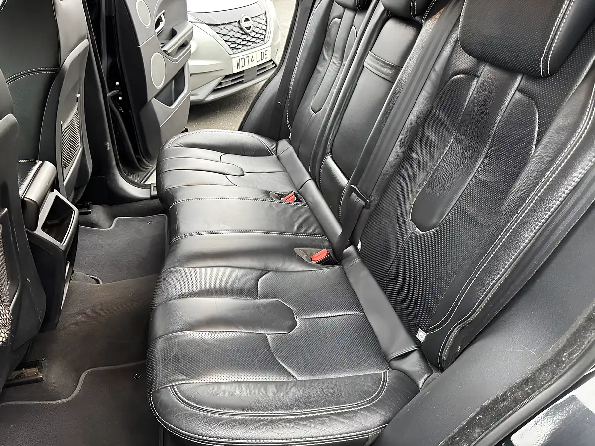 Used 2013 Land Rover Range Rover Evoque Dynamic Black - Interior and Exterior details 15