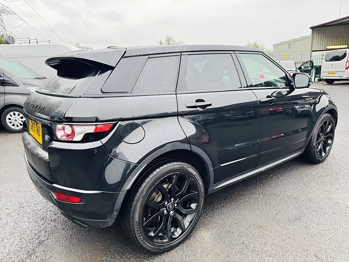 Used 2013 Land Rover Range Rover Evoque Dynamic Black - Interior and Exterior details 19
