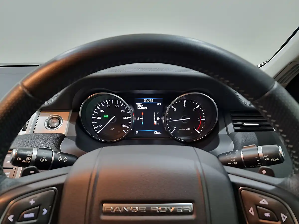 Used 2013 Land Rover Range Rover Evoque Dynamic Grey - Interior and Exterior details 15