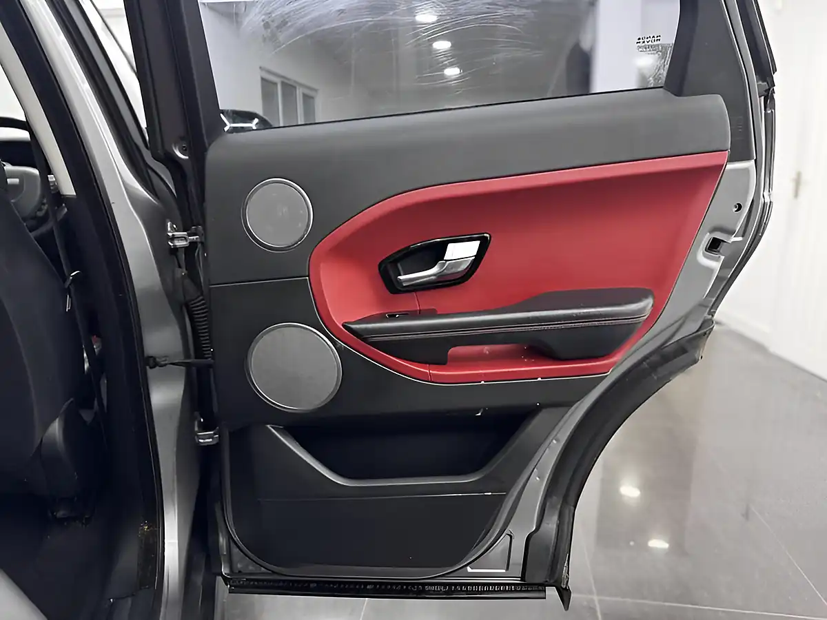 Used 2013 Land Rover Range Rover Evoque Dynamic Grey - Interior and Exterior details 15