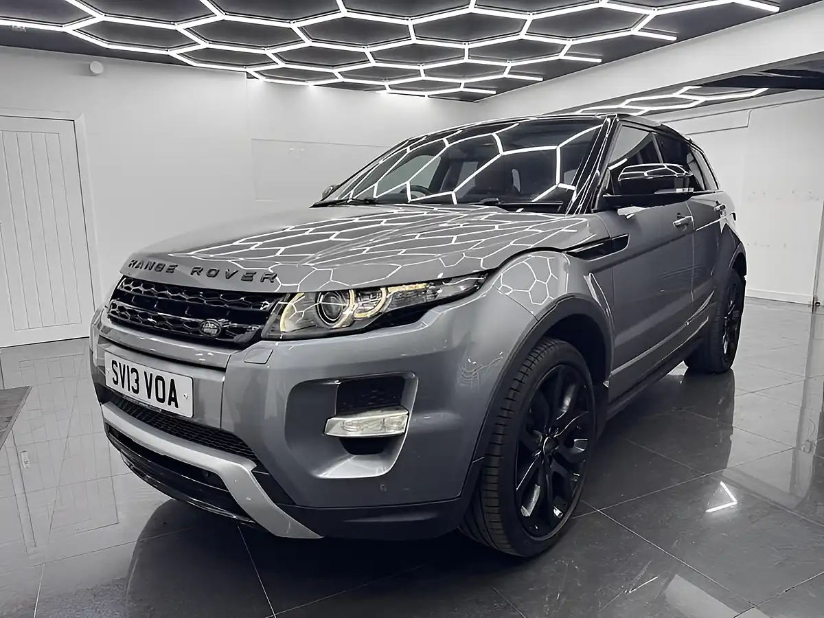 Used 2013 Land Rover Range Rover Evoque Dynamic Grey - Interior and Exterior details 3