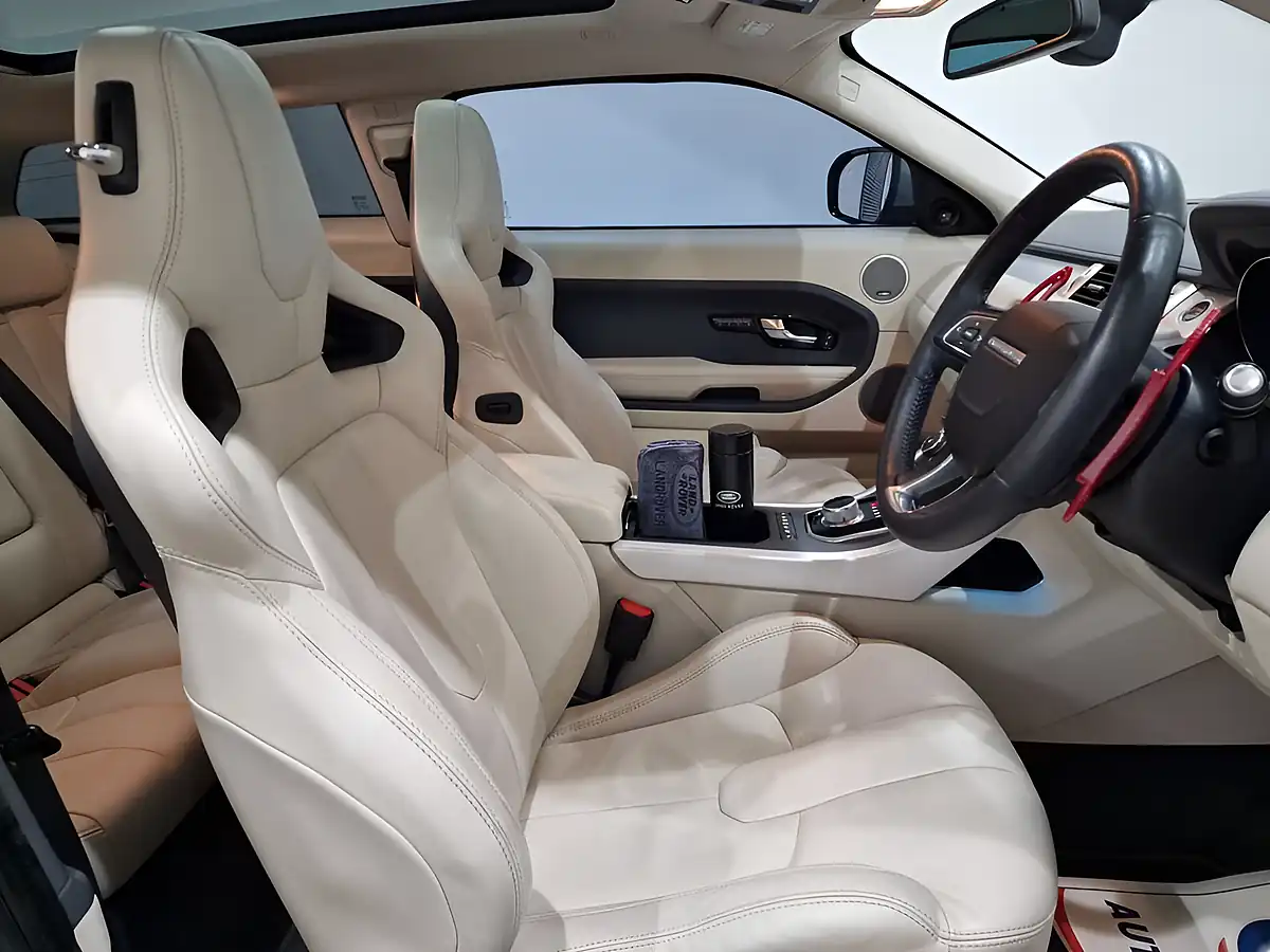 Used 2013 Land Rover Range Rover Evoque Dynamic Lux Black - Interior and Exterior details 10