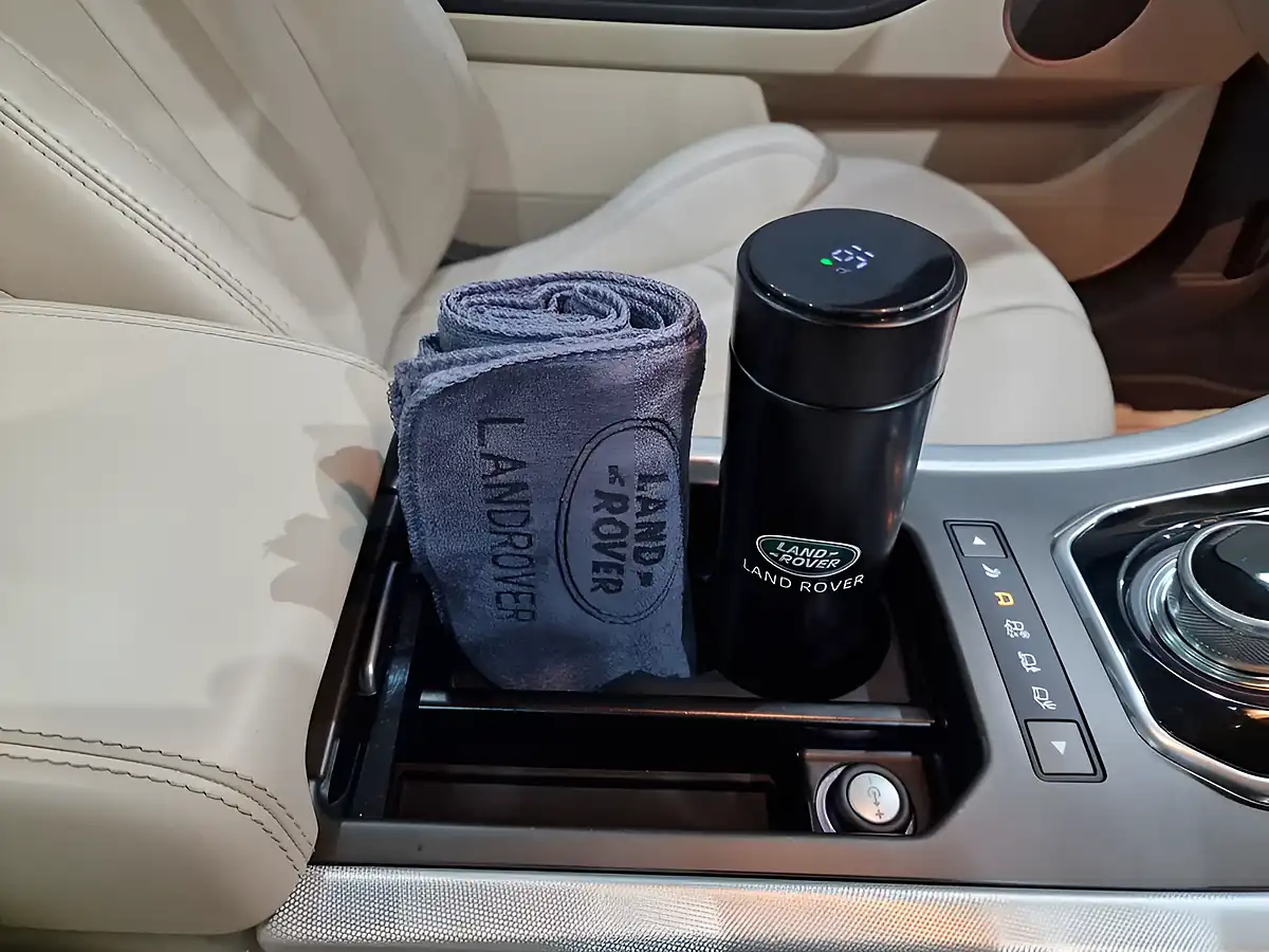 Used 2013 Land Rover Range Rover Evoque Dynamic Lux Black - Interior and Exterior details 12