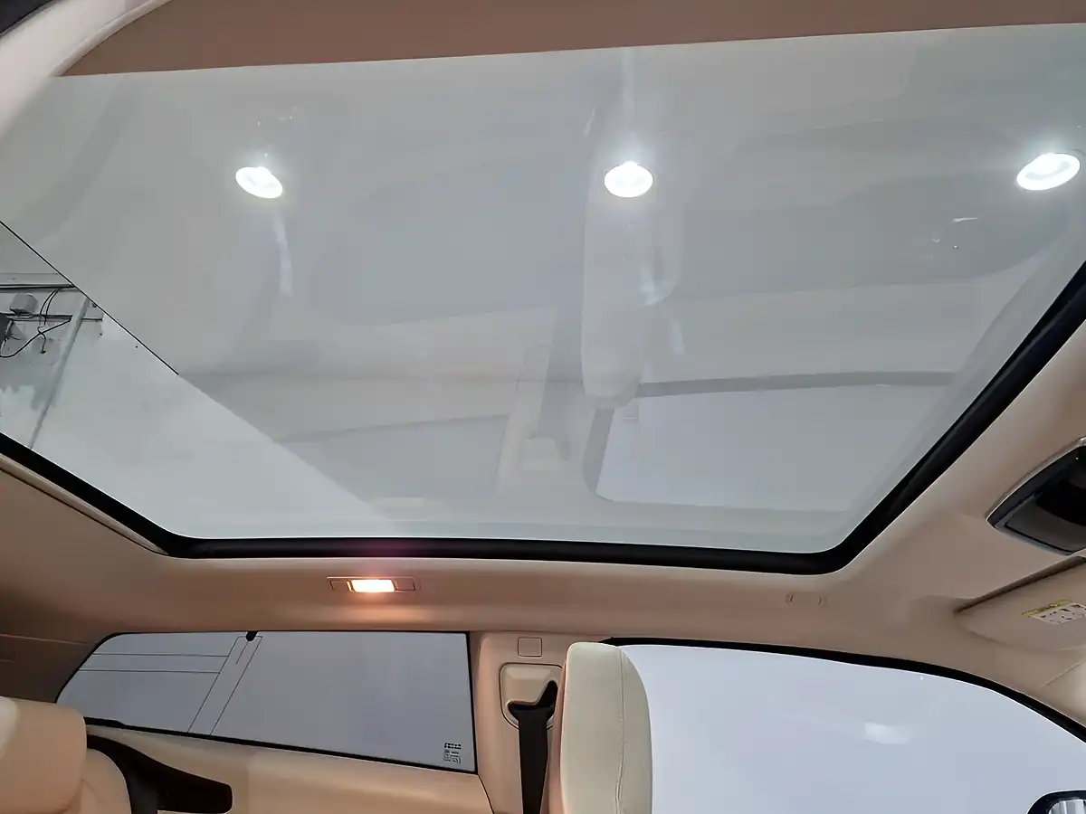 Used 2013 Land Rover Range Rover Evoque Dynamic Lux Black - Interior and Exterior details 15