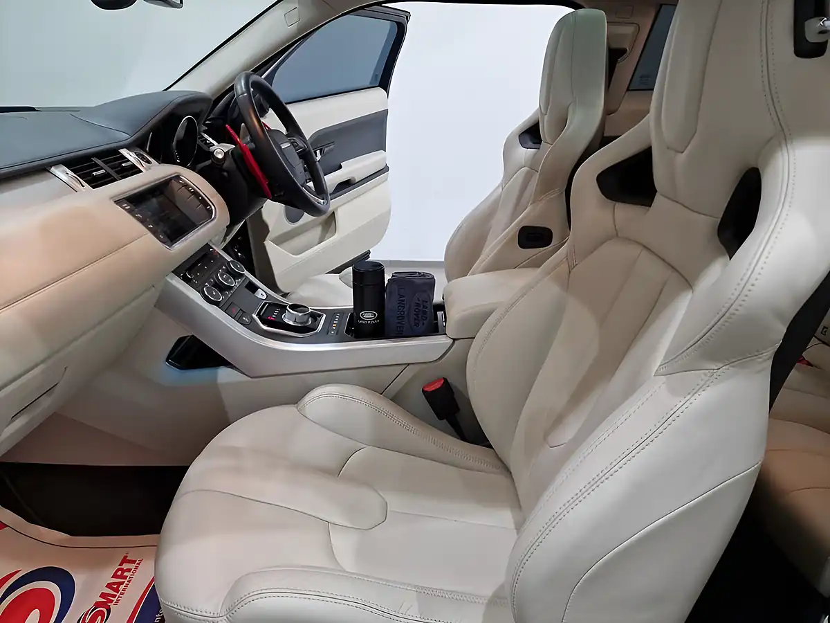 Used 2013 Land Rover Range Rover Evoque Dynamic Lux Black - Interior and Exterior details 17