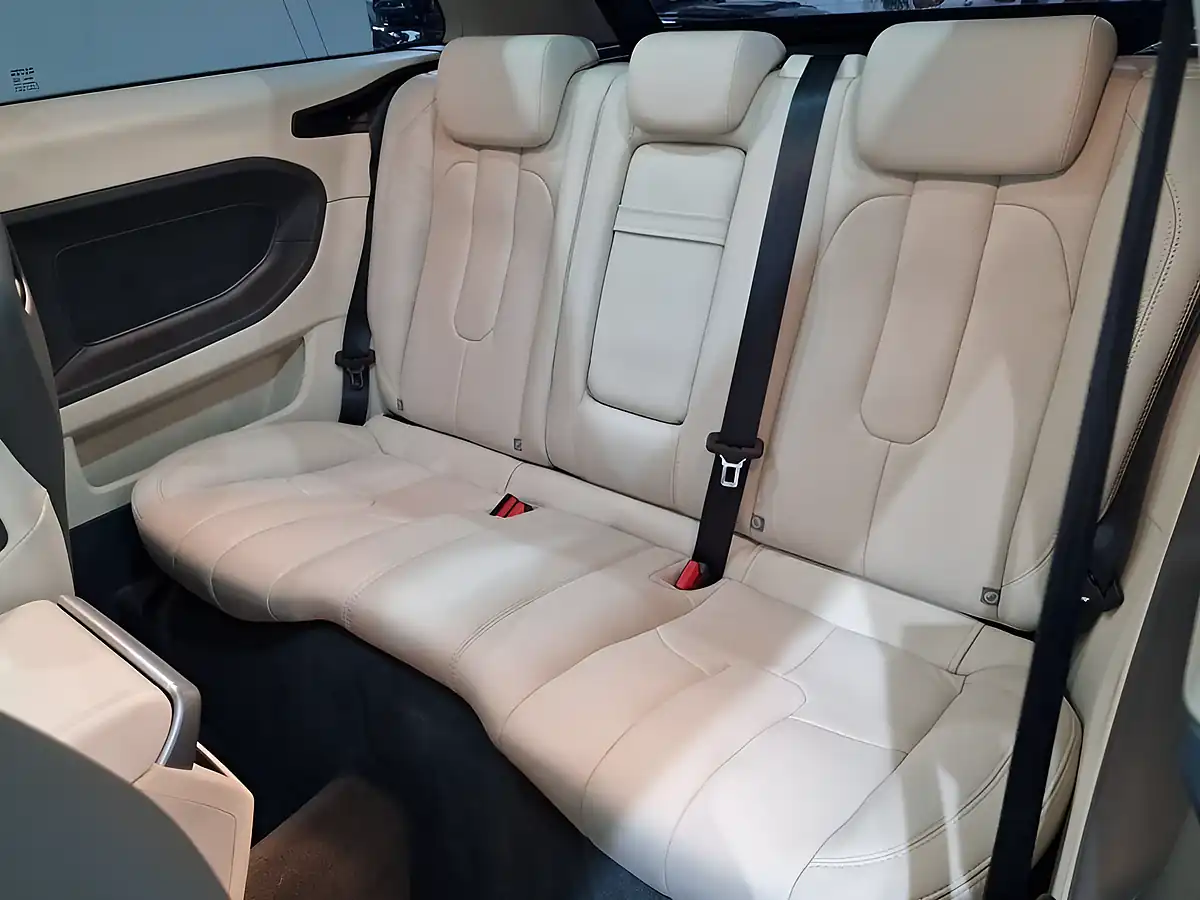 Used 2013 Land Rover Range Rover Evoque Dynamic Lux Black - Interior and Exterior details 20