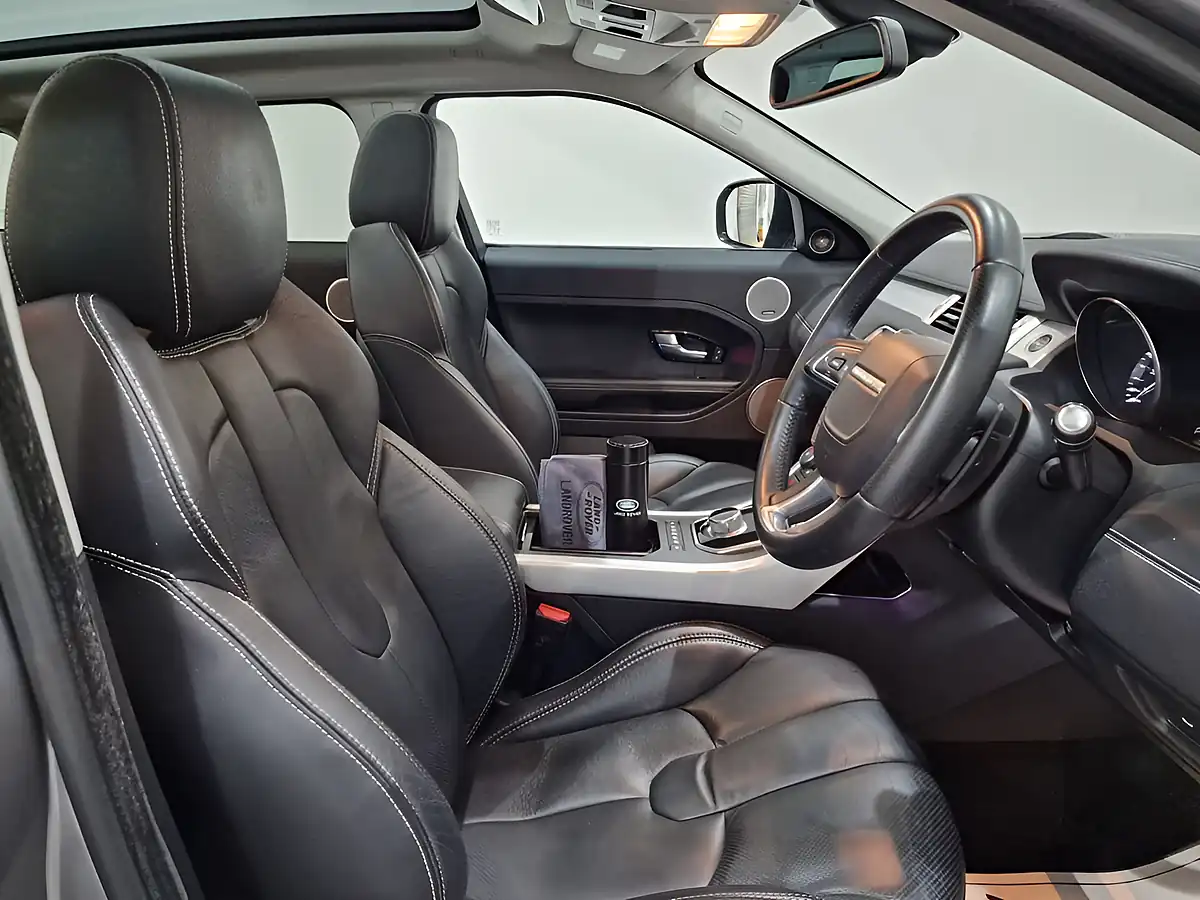 Used 2013 Land Rover Range Rover Evoque Dynamic Lux Orkney Grey - Interior and Exterior details 10
