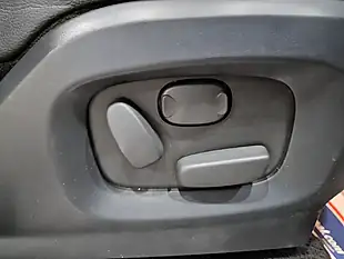 Used 2013 Land Rover Range Rover Evoque Dynamic Lux Orkney Grey - Interior and Exterior details 12