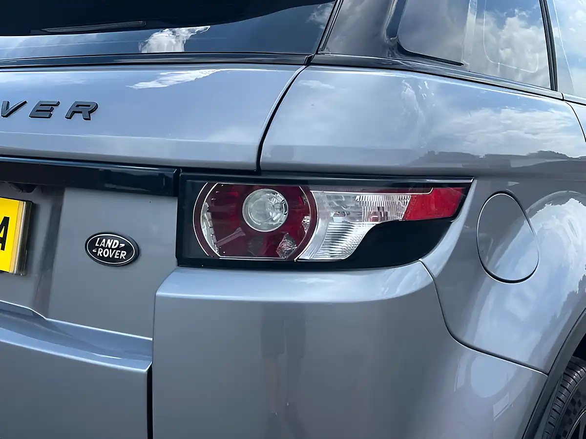 Used 2013 Land Rover Range Rover Evoque Dynamic Orkney Grey - Interior and Exterior details 12
