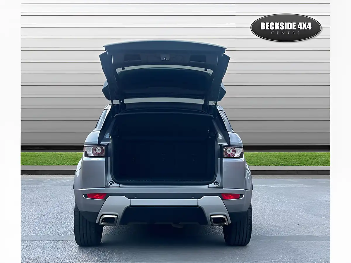 Used 2013 Land Rover Range Rover Evoque Dynamic Orkney Grey - Interior and Exterior details 9