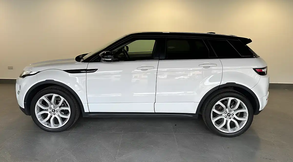 Used 2013 Land Rover Range Rover Evoque Dynamic White - Interior and Exterior details 6