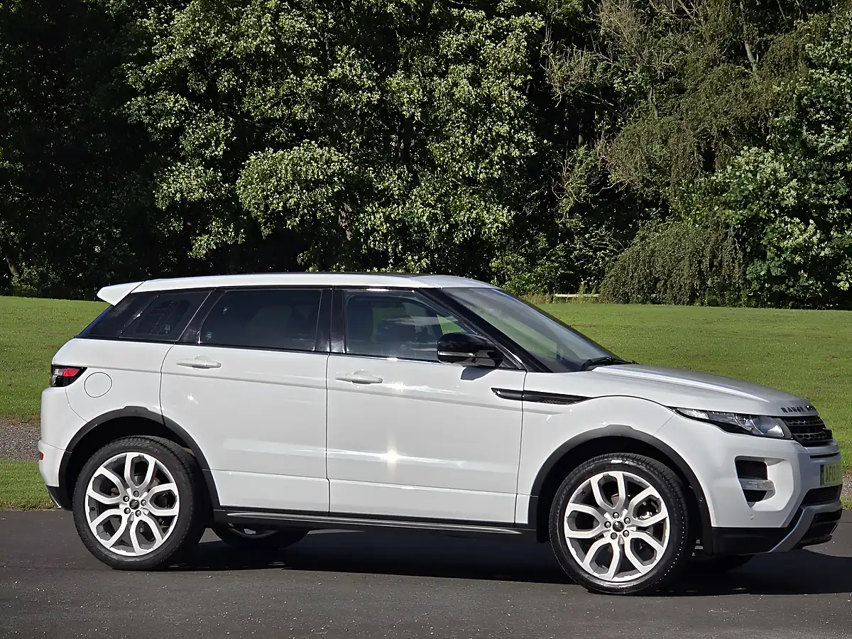 Used 2013 Land Rover Range Rover Evoque Dynamic White - Interior and Exterior details 10