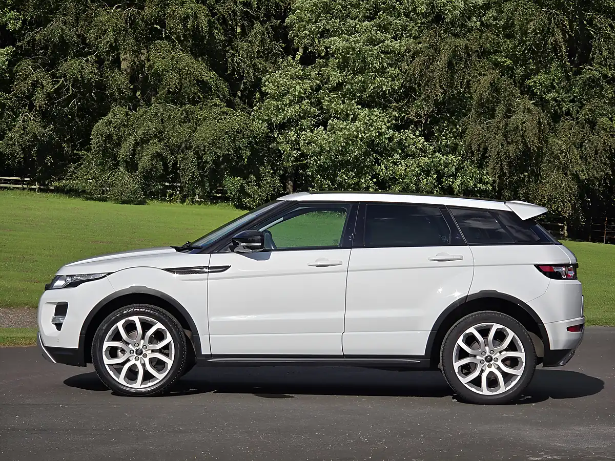 Used 2013 Land Rover Range Rover Evoque Dynamic White - Interior and Exterior details 12