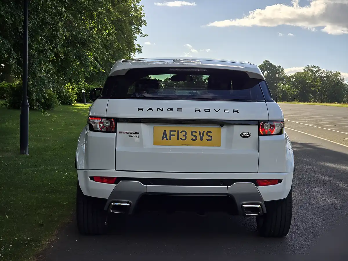 Used 2013 Land Rover Range Rover Evoque Dynamic White - Interior and Exterior details 5