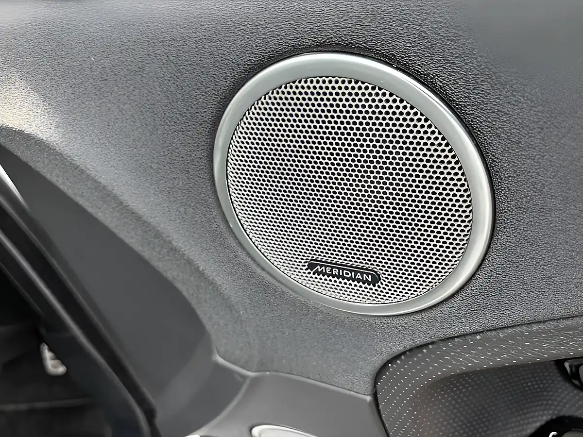 Used 2013 Land Rover Range Rover Evoque Dynamic White - Interior and Exterior details 16