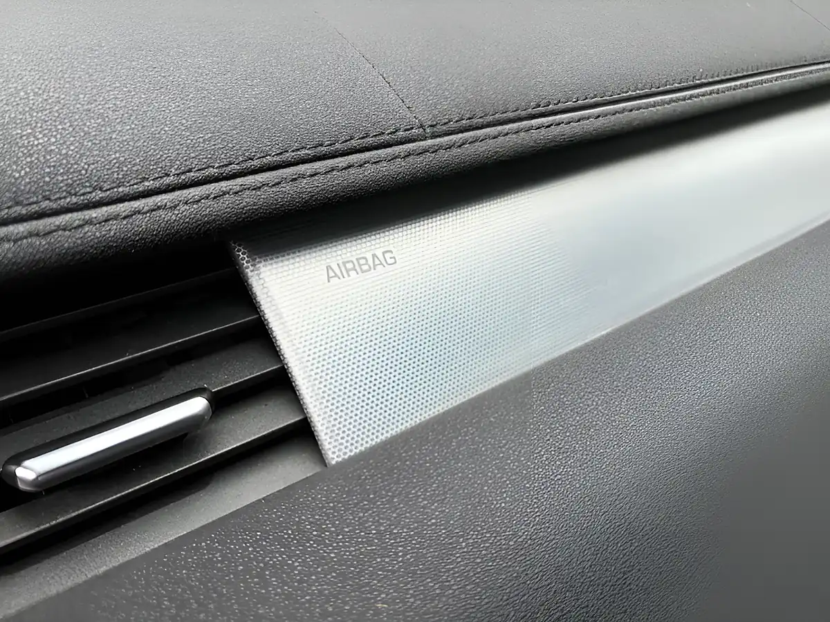 Used 2013 Land Rover Range Rover Evoque Dynamic White - Interior and Exterior details 17