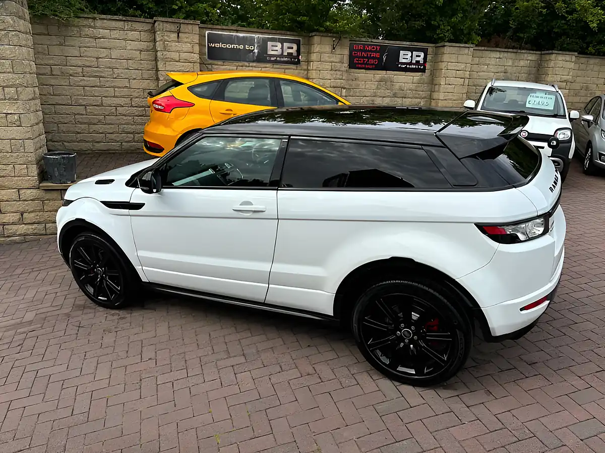 Used 2013 Land Rover Range Rover Evoque Dynamic White - Interior and Exterior details 6