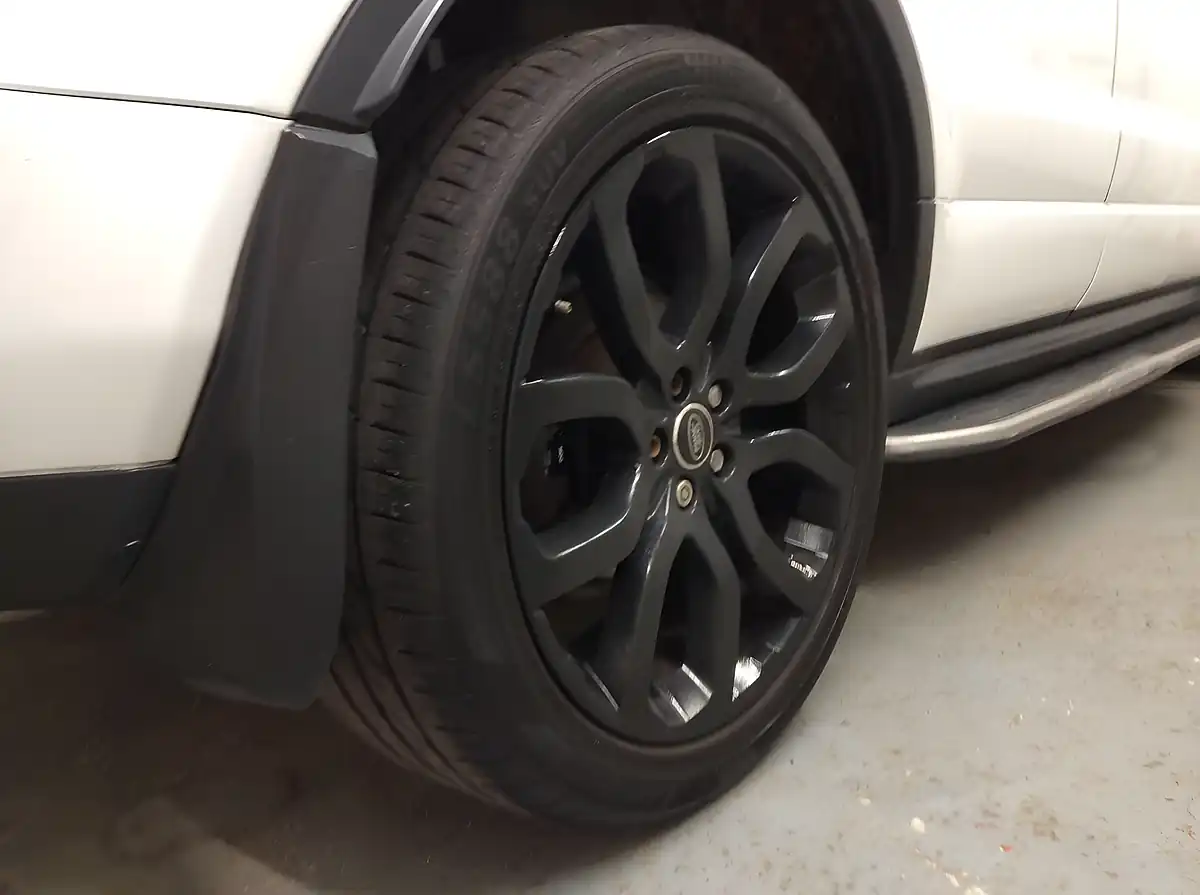 Used 2013 Land Rover Range Rover Evoque Dynamic White - Interior and Exterior details 19
