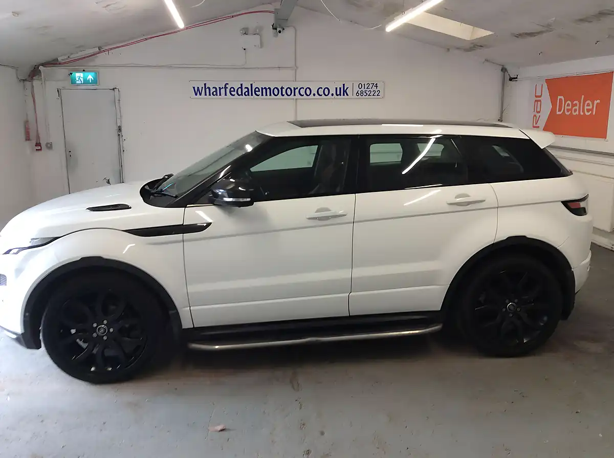 Used 2013 Land Rover Range Rover Evoque Dynamic White - Interior and Exterior details 2