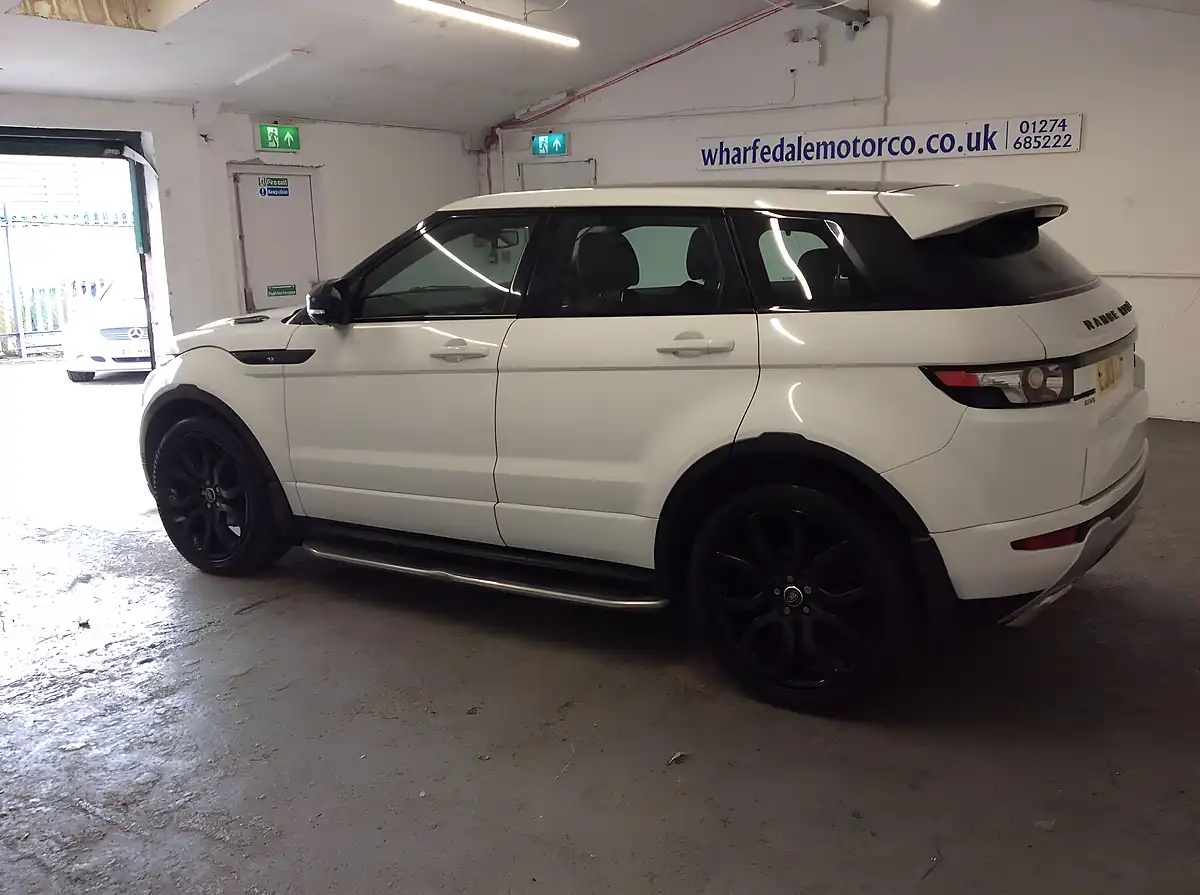 Used 2013 Land Rover Range Rover Evoque Dynamic White - Interior and Exterior details 6