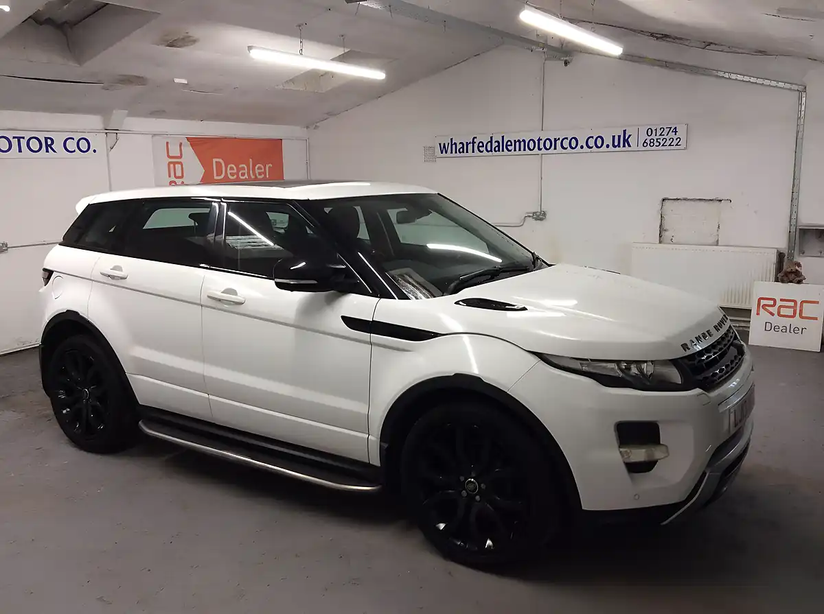 Used 2013 Land Rover Range Rover Evoque Dynamic White - Interior and Exterior details 7