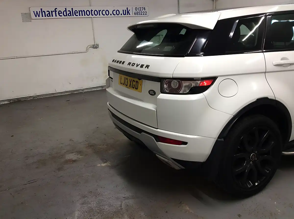 Used 2013 Land Rover Range Rover Evoque Dynamic White - Interior and Exterior details 8
