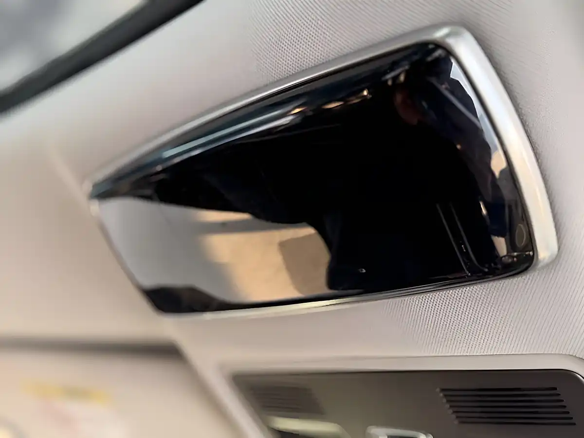 Used 2013 Land Rover Range Rover Evoque Dynamic White - Interior and Exterior details 14