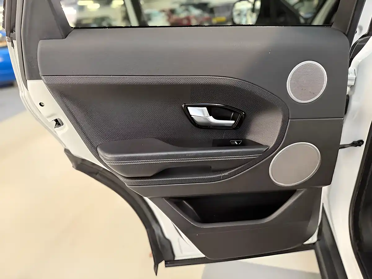 Used 2013 Land Rover Range Rover Evoque Dynamic White - Interior and Exterior details 17