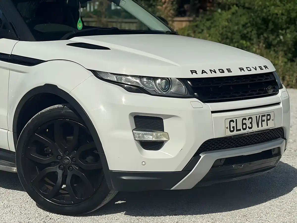 Used 2013 Land Rover Range Rover Evoque Dynamic White - Interior and Exterior details 16